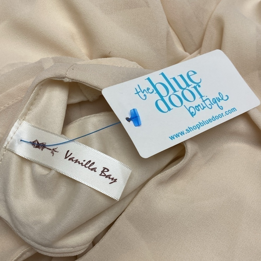 Vanilla Bay Cream Dream Solid Maxi Large NWT - Picture 9 of 13